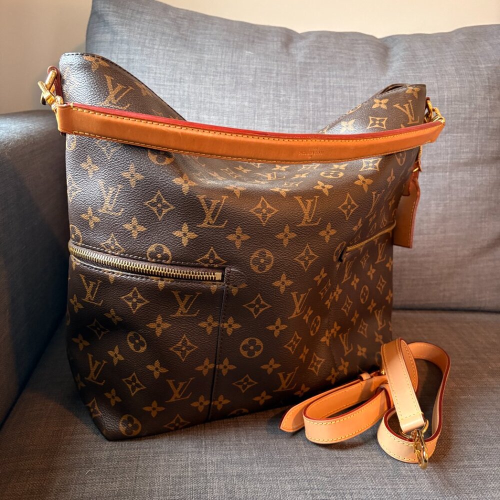 LOUIS VUITTON MELIE - RETIRED DESIGN - EXCELLENT CONDITION